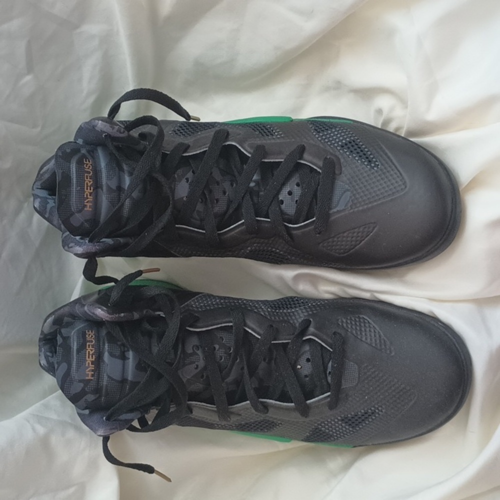 Men's Nike size 12 Hi top